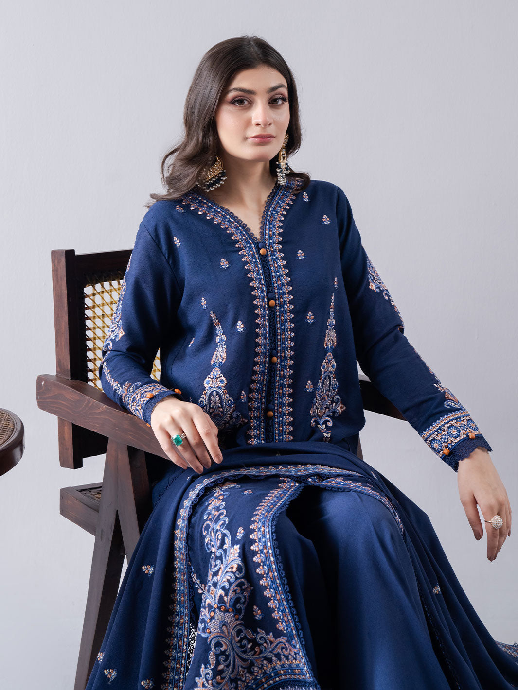 Faiza Faisal | Winter Edit 2024 | NAILA L Navy Blue Karandi