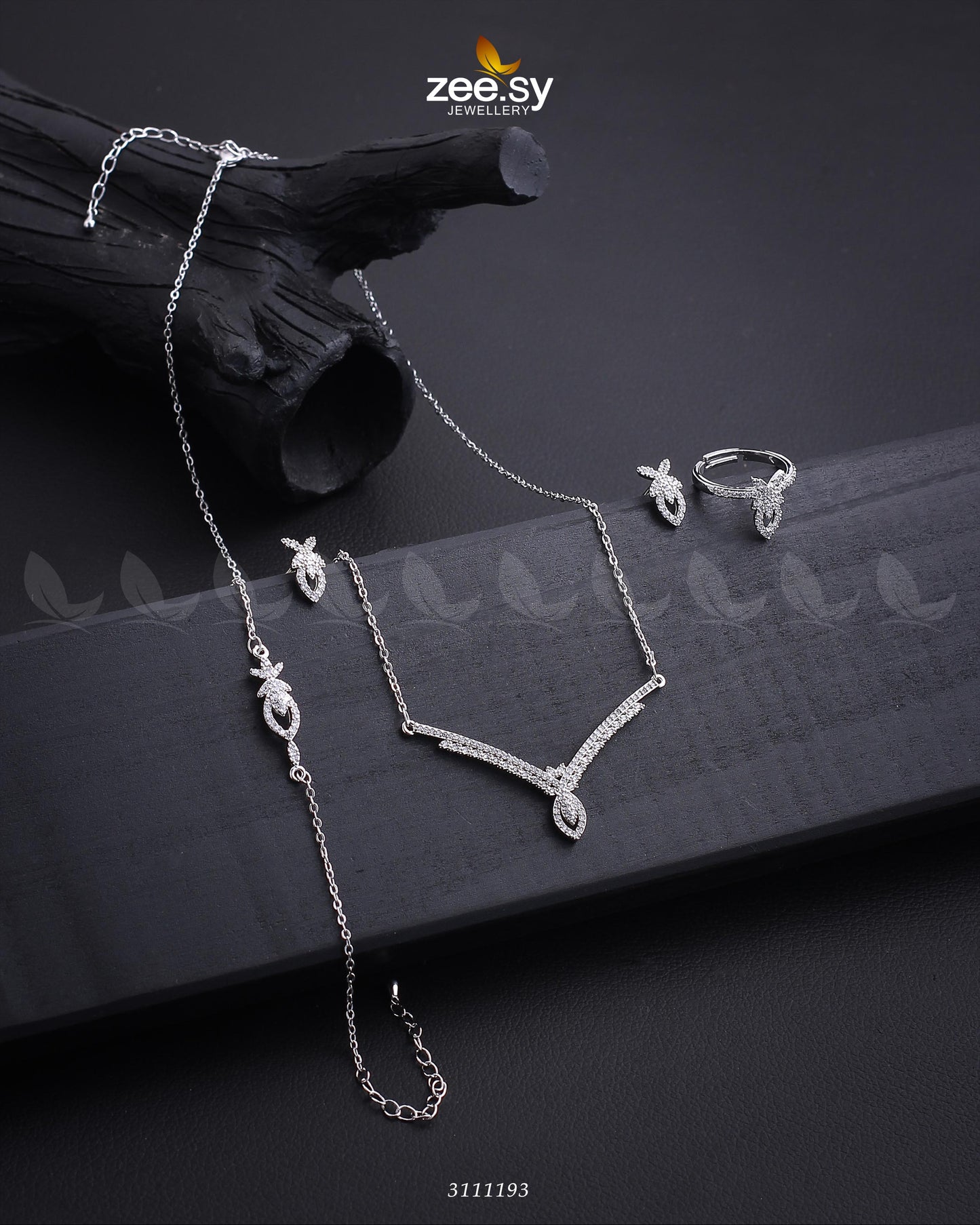 Siskin Pendant Silver