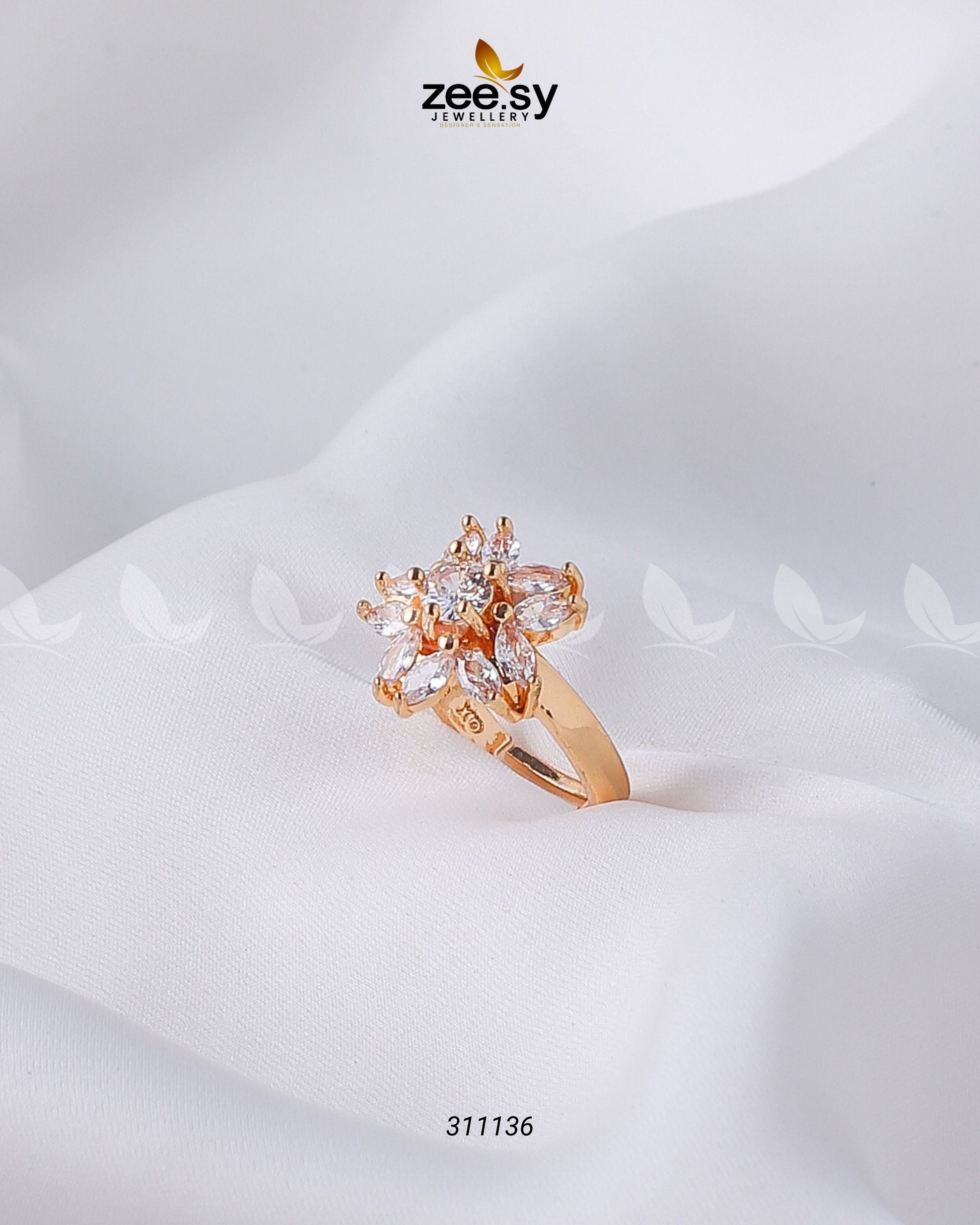 Daisy Ring Golden Pearl