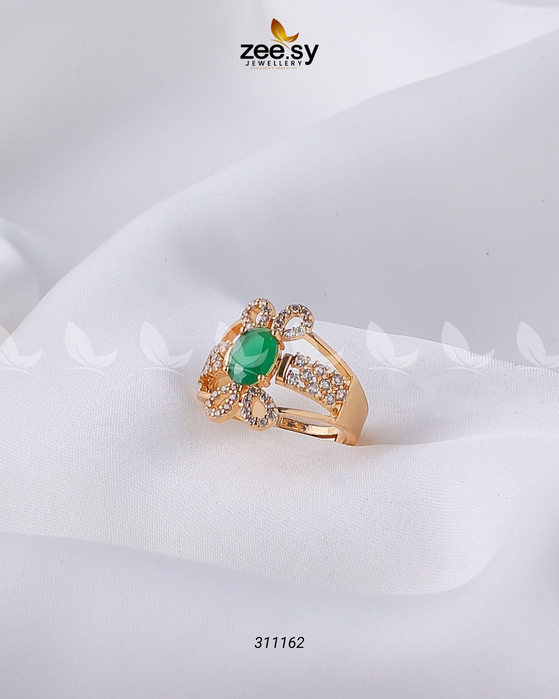 Starlit Ring Green