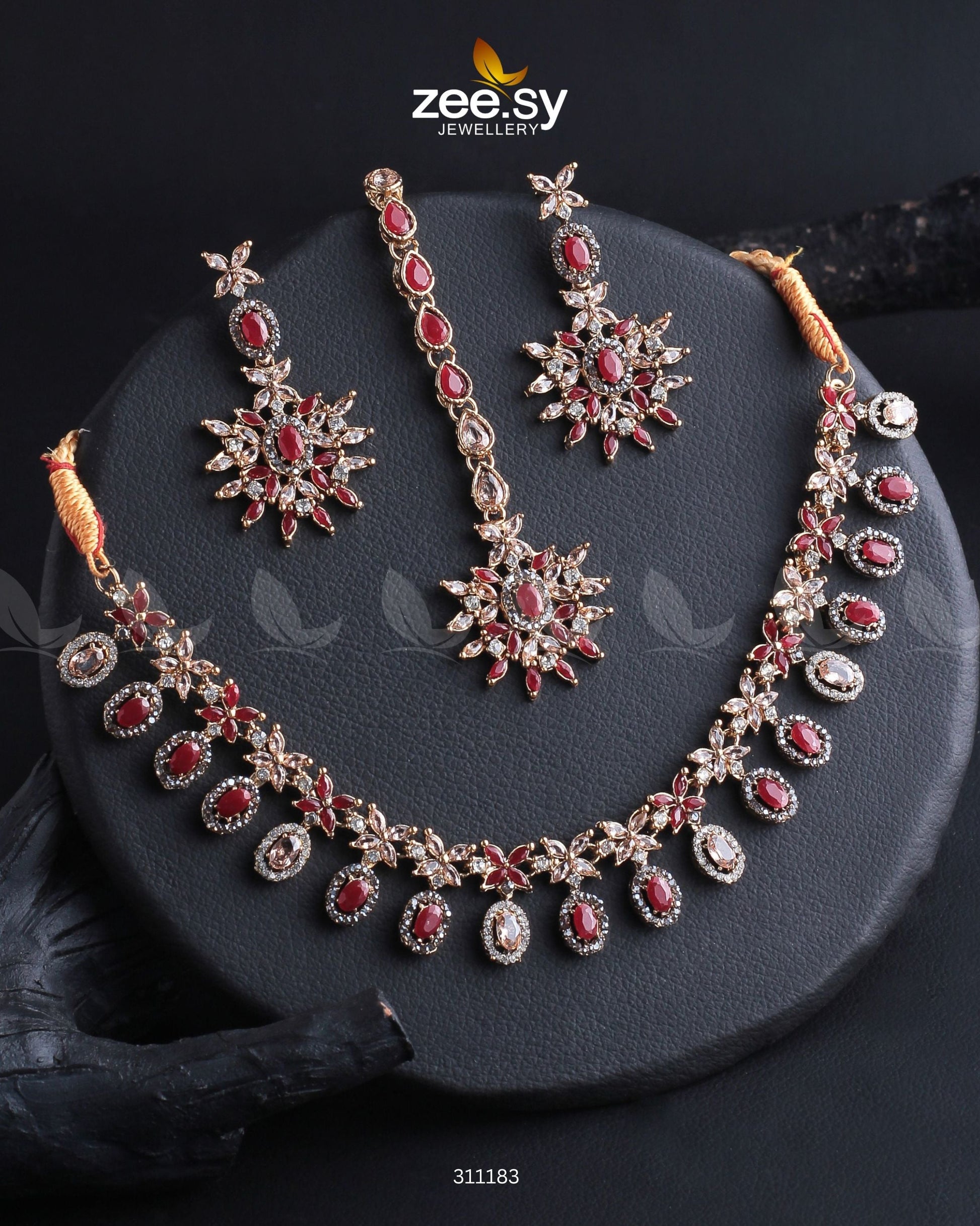 Solara Necklace Set Red