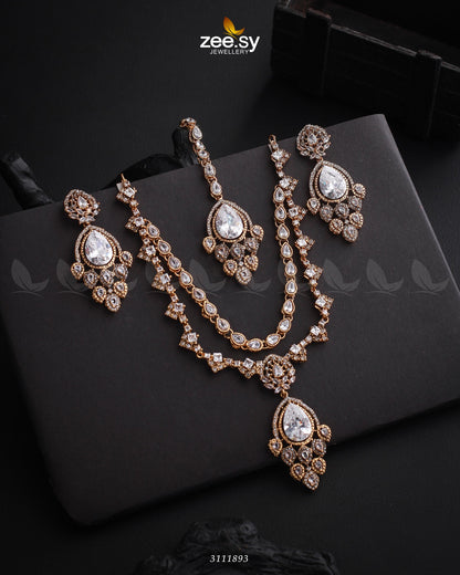 Sushmita Necklace Set Golden White