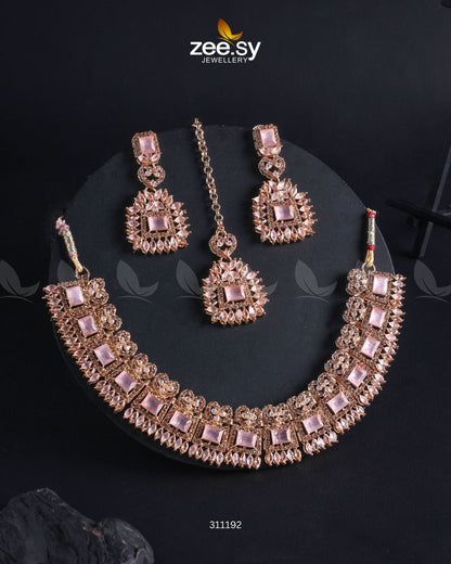Elysium Necklace Golden Mint Pink