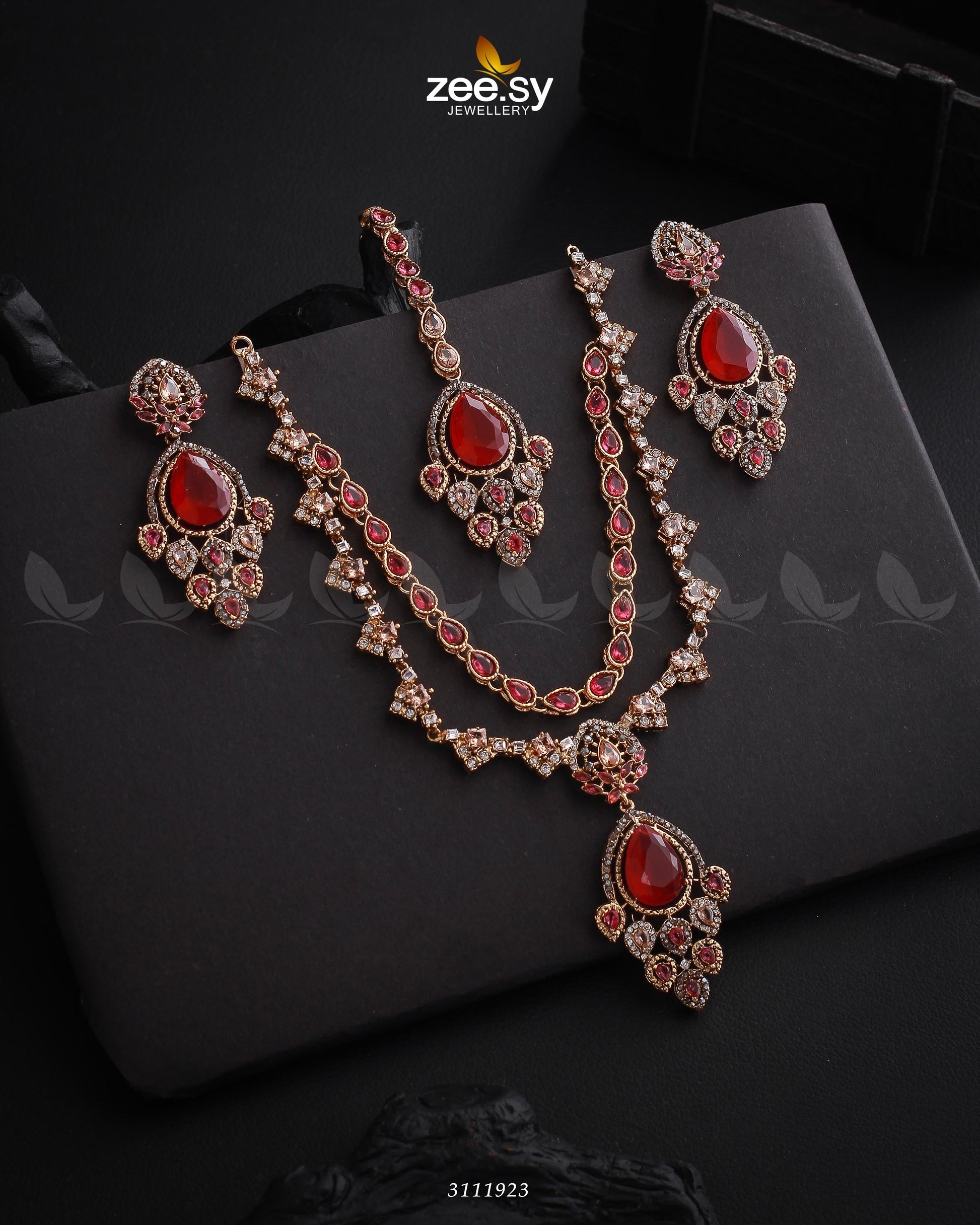 Sushmita Necklace Set Golden Ruby