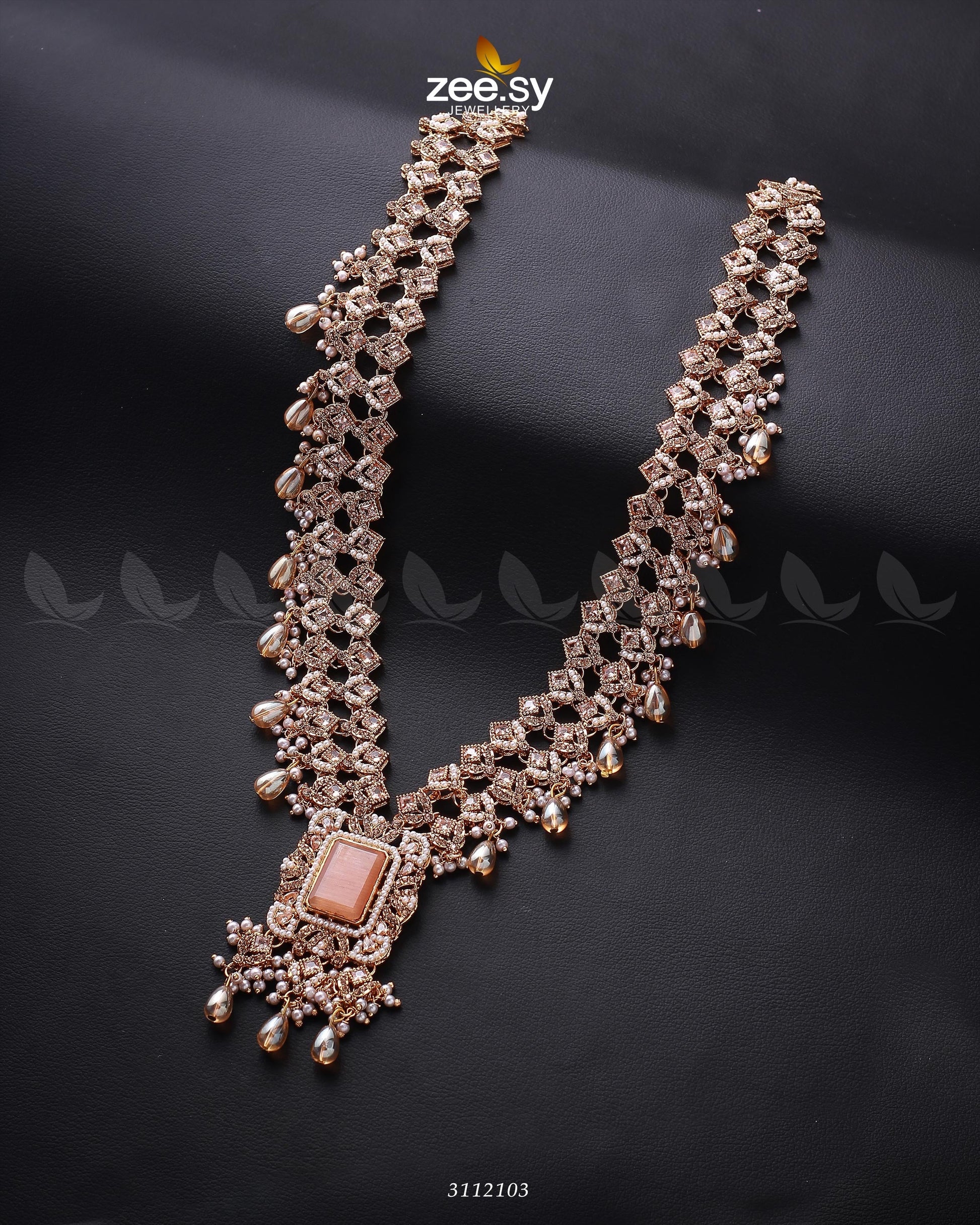 Burro's-Tail Long Malla Necklace Golden Champagne