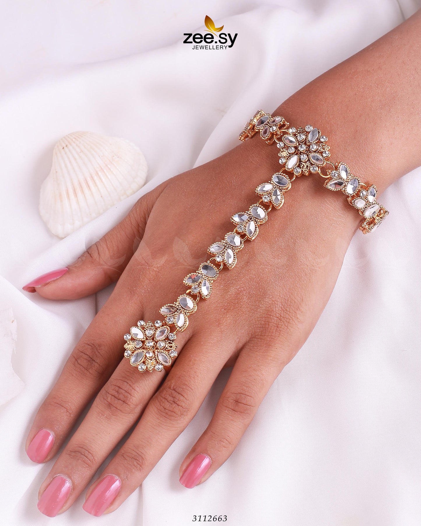 Elegant Anja Bracelet Golden White