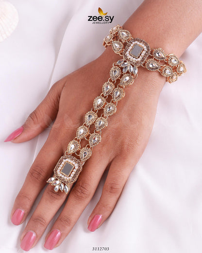 Exuberant Anja Bracelet Golden White