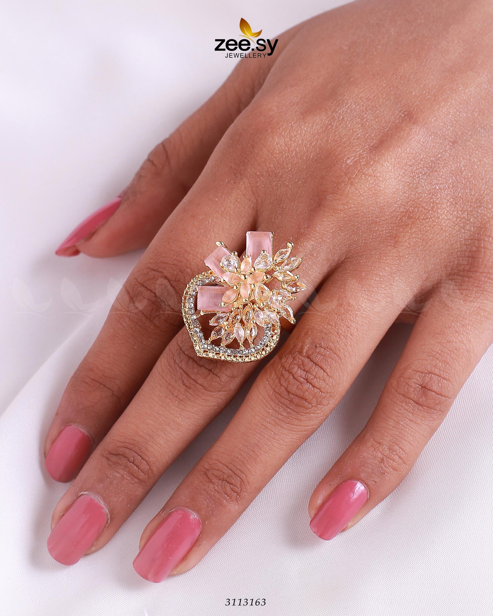 Hoya Rings Golden Mint Pink
