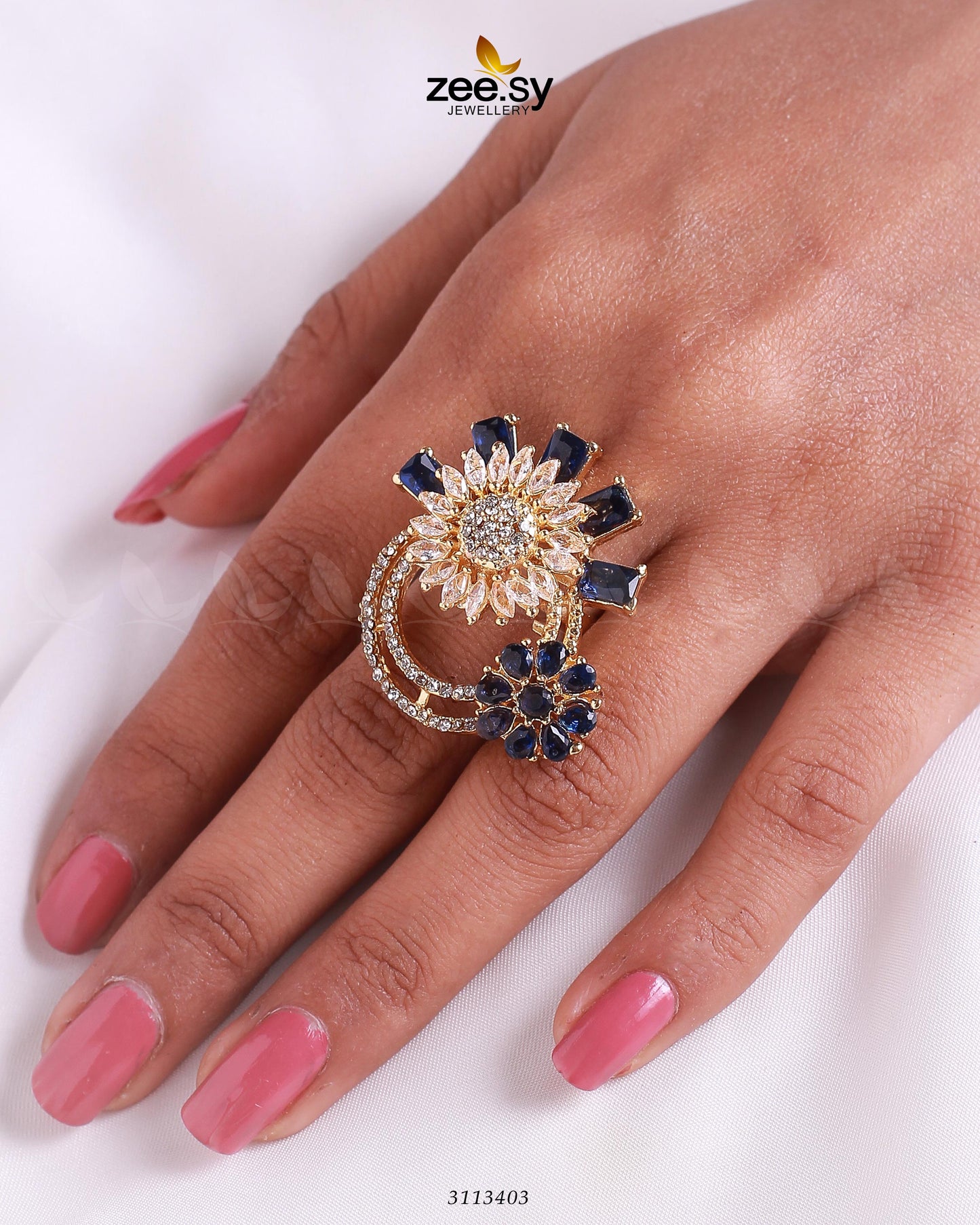 Aima Baig Ring Golden Blue