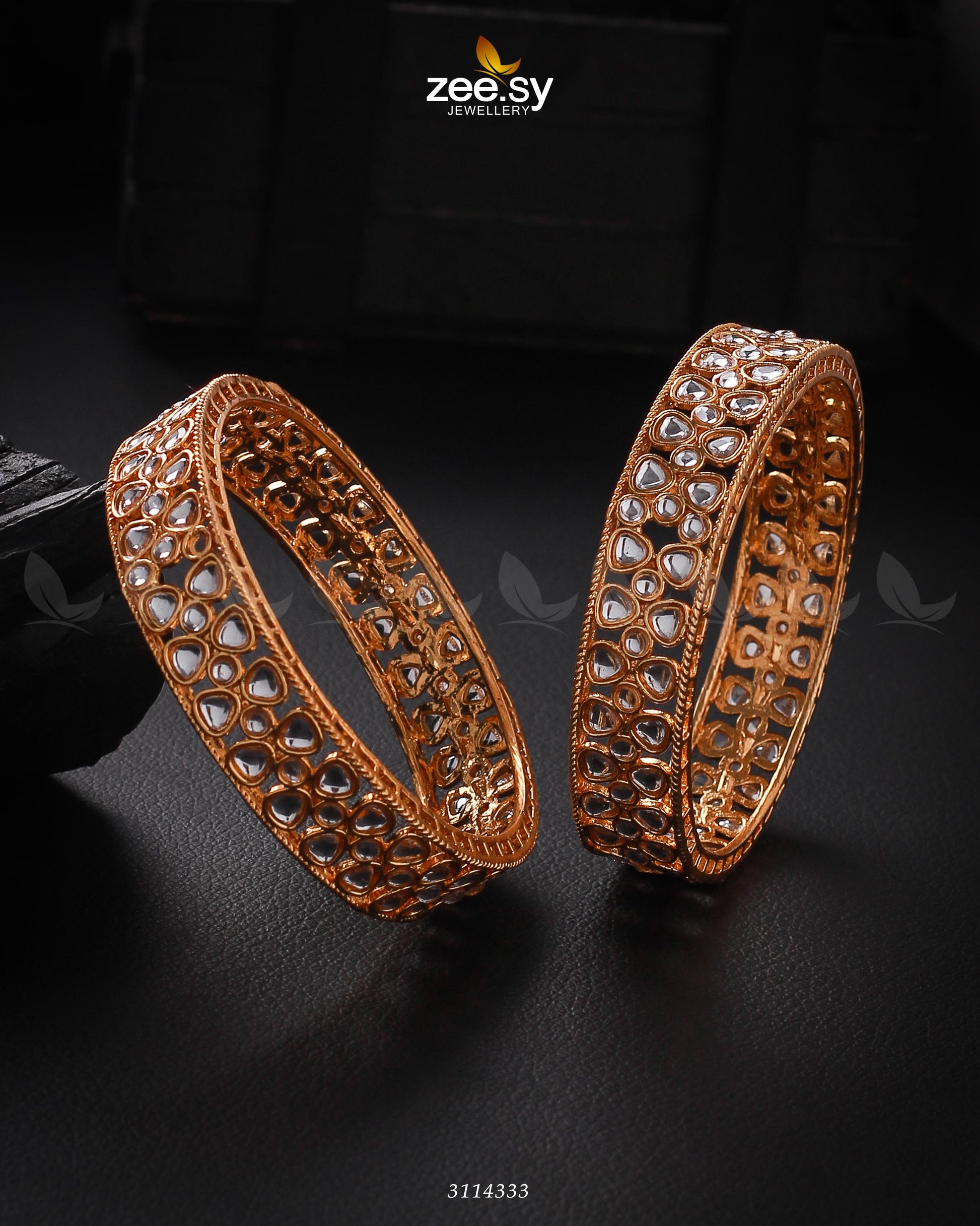 Selena Bangles White 2*8