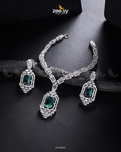 Sharmeen Necklace Set Silver Emerald Green