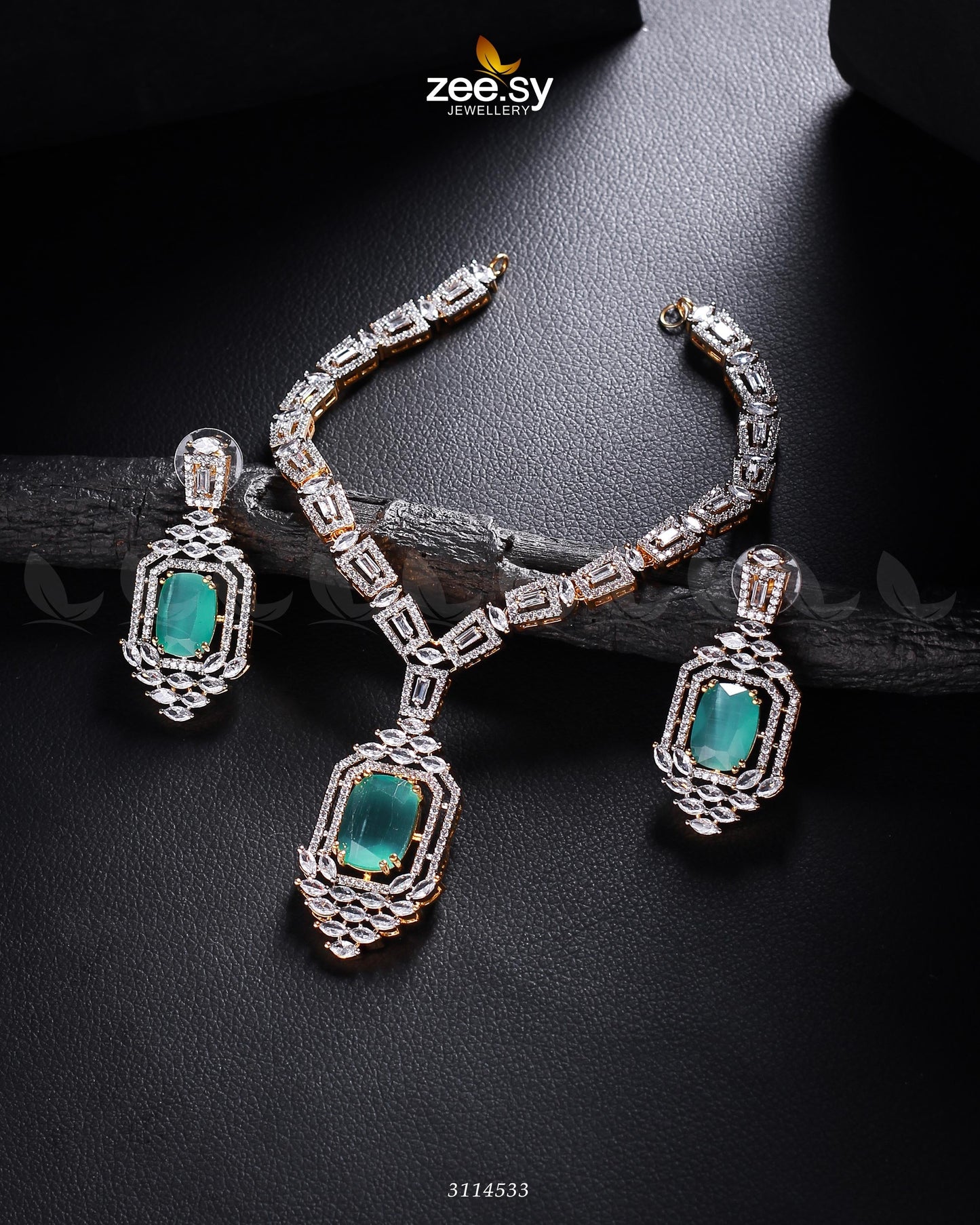 Sharmeen Necklace Set Golden Mint Green