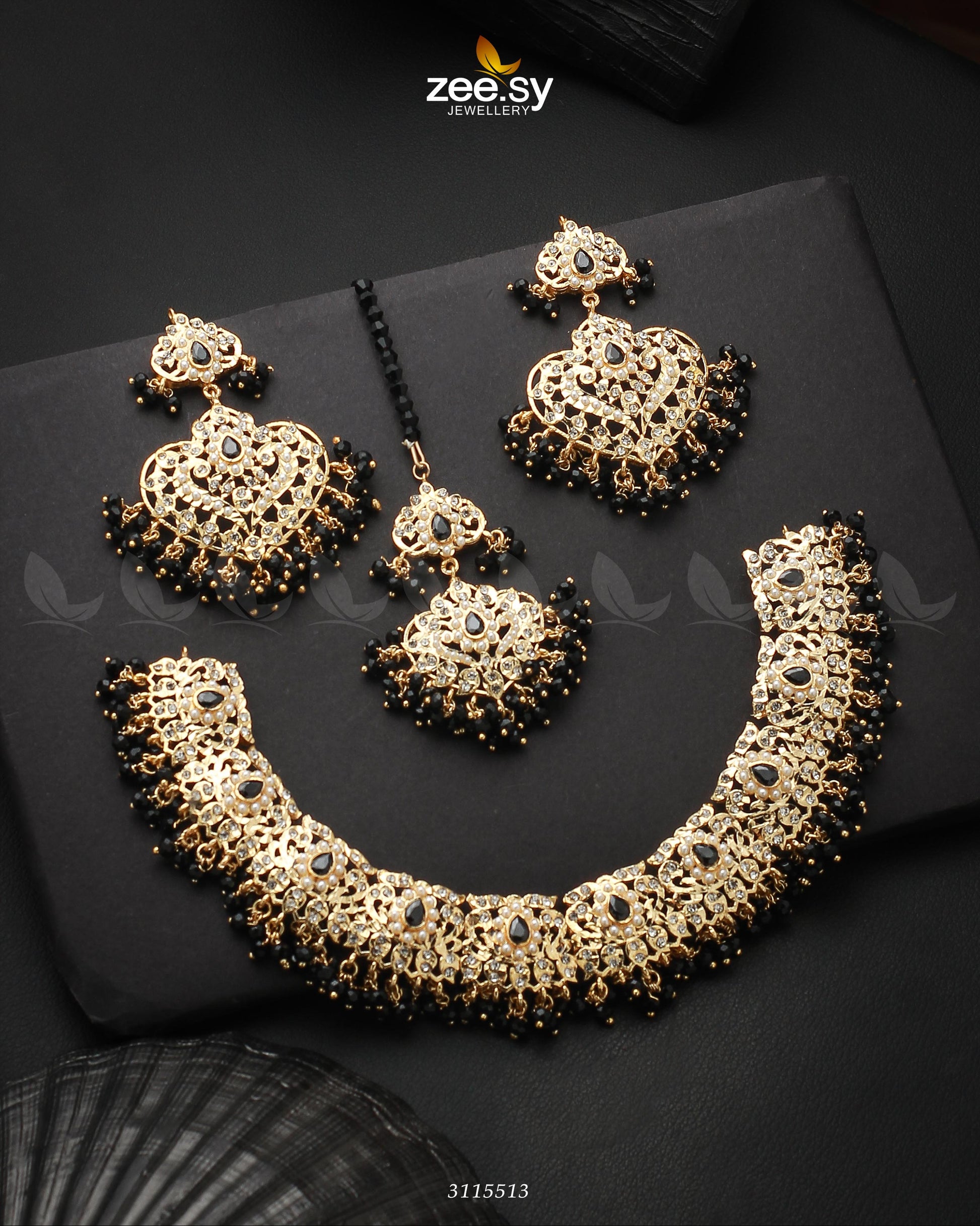 Maniha Necklace Set Golden Black