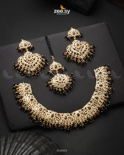 Maniha Necklace Set Golden Black