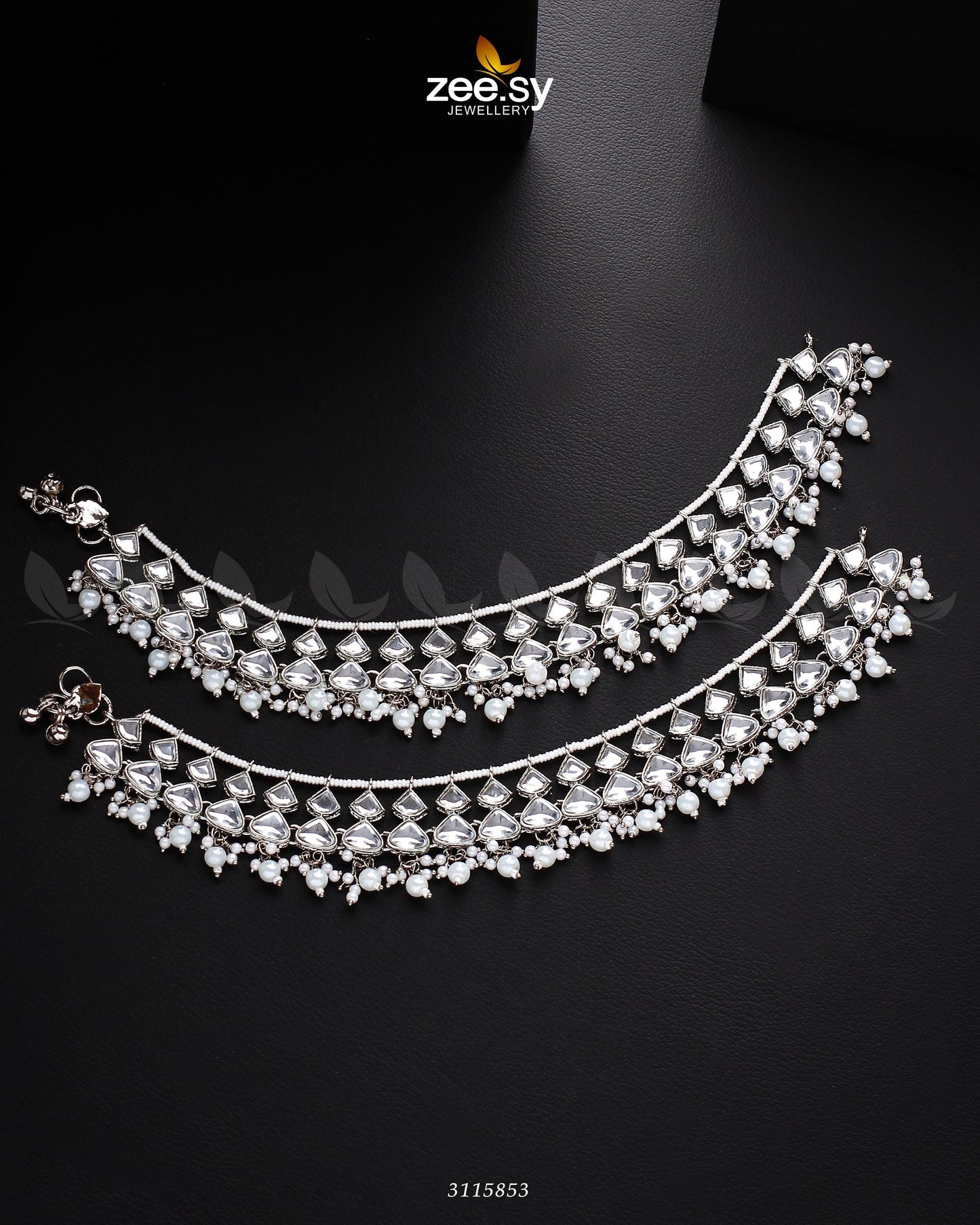 Minisha Anklets Silver White