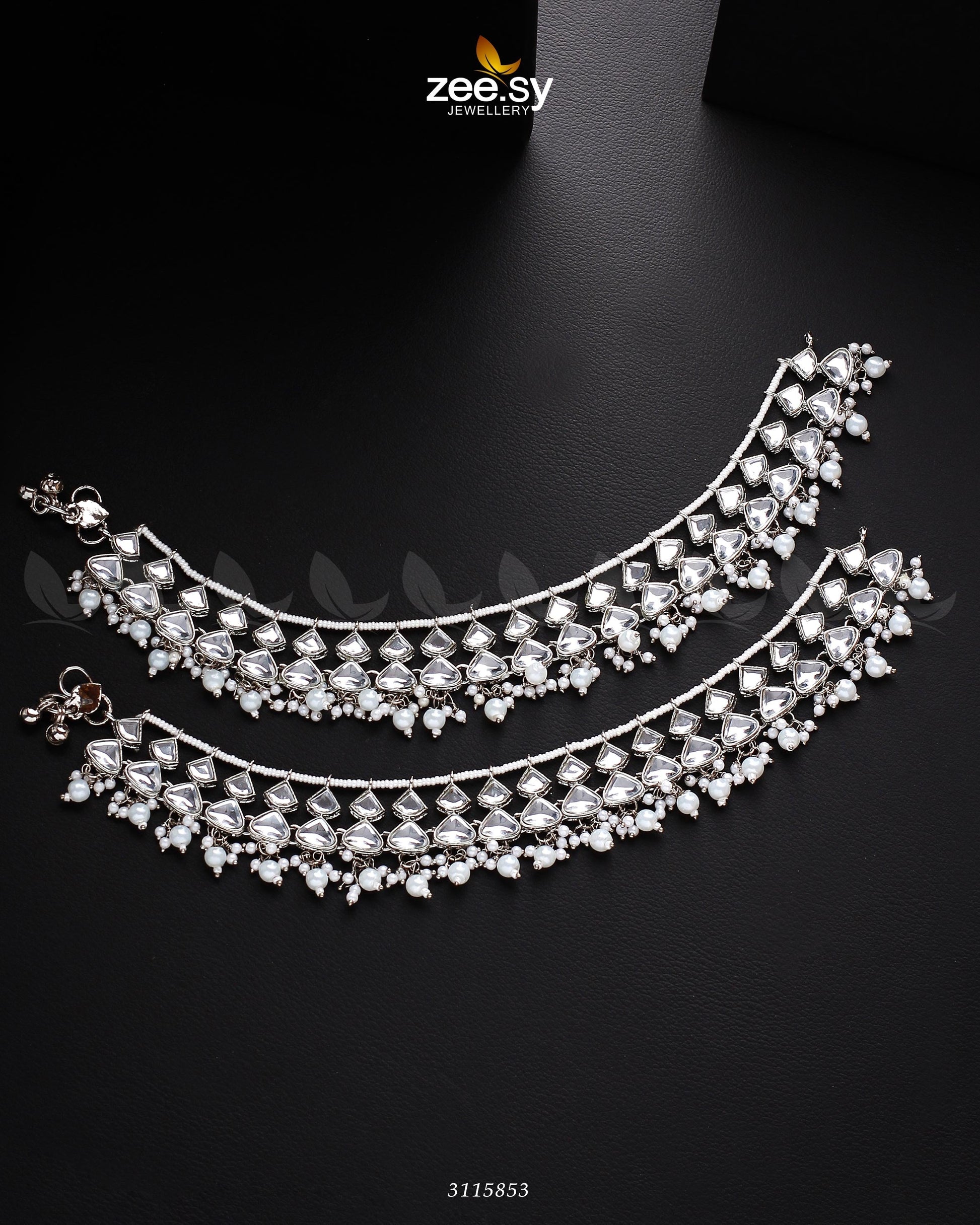 Minisha Anklets Silver White