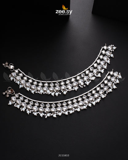 Minisha Anklets Silver White