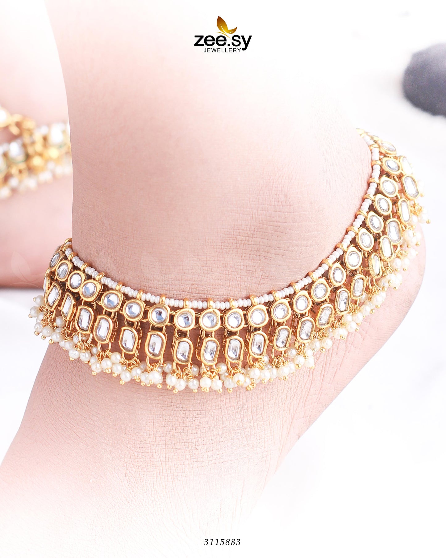Oliena Anklets Golden White
