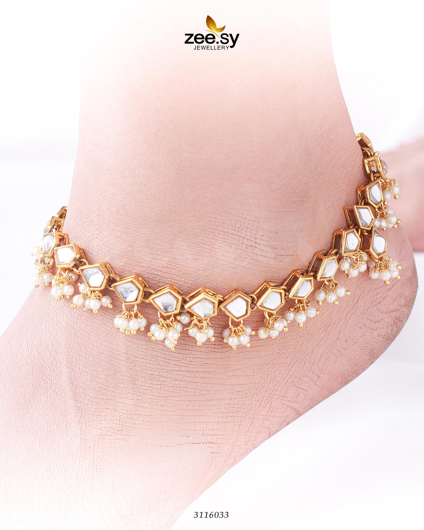 Anaika Anklet Golden white