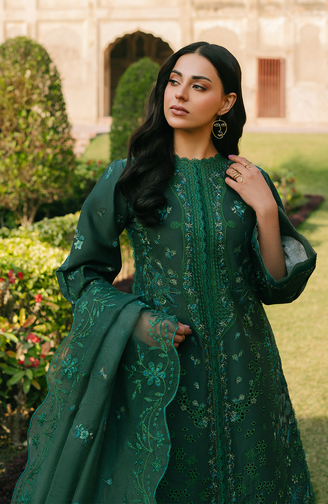 Fiona | Sarang Lawn 25 | Mirana M Bottle Green Lawn