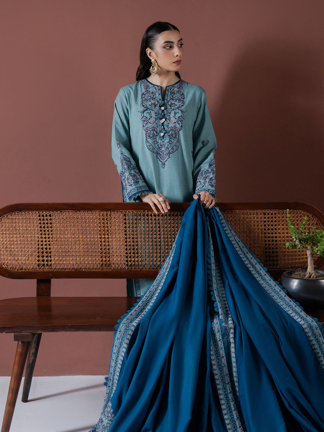 Faiza Faisal | Winter Edit 2024 | ERSA XL Blue Gray Karandi