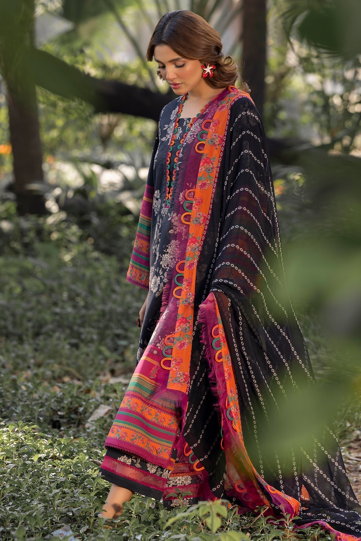 Charizma | C prints Lawn | CP5-14 L Black Lawn