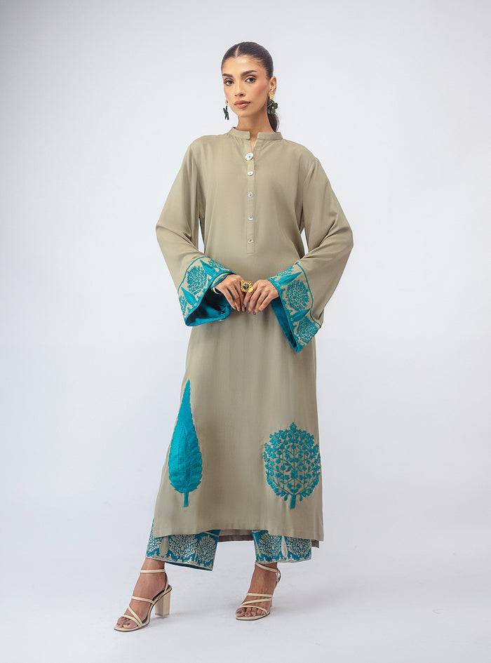 Zainab Chottani | Aara Moonsoon Edit | Desert Oasis - Pakistani Designer Dress - by Zainab Chottani - Type : Ladies Clothes - 100% Original at Saira Sultan