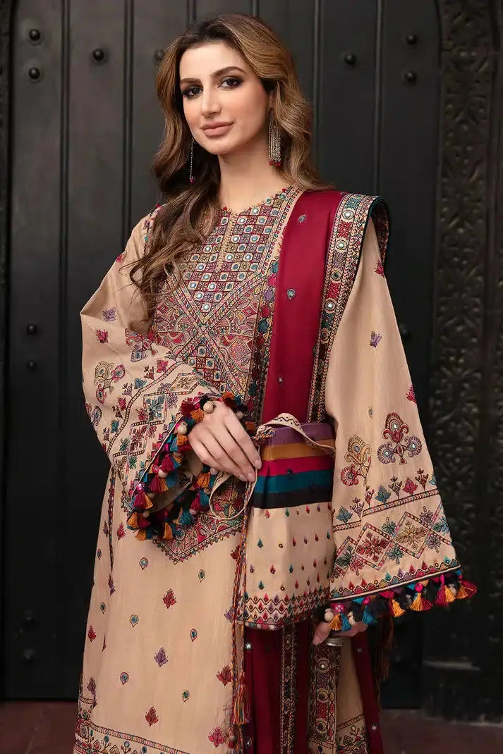 Jazmin | Dastaan Luxury Winter 23 | D3 - Pakistani Designer Dress - by Jazmin | Type: Luxury - 100% Original at Saira Sultan