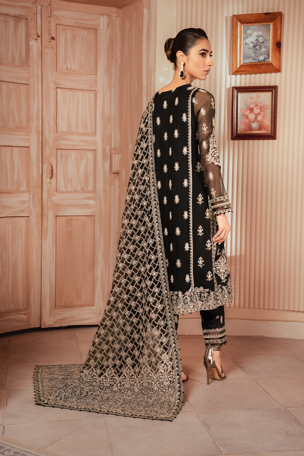 Iznik | Chiffon Kari | ICK-03 Embroidered Chiffon - Pakistani Designer Dress - by Iznik | Type: Formal - 100% Original at Saira Sultan