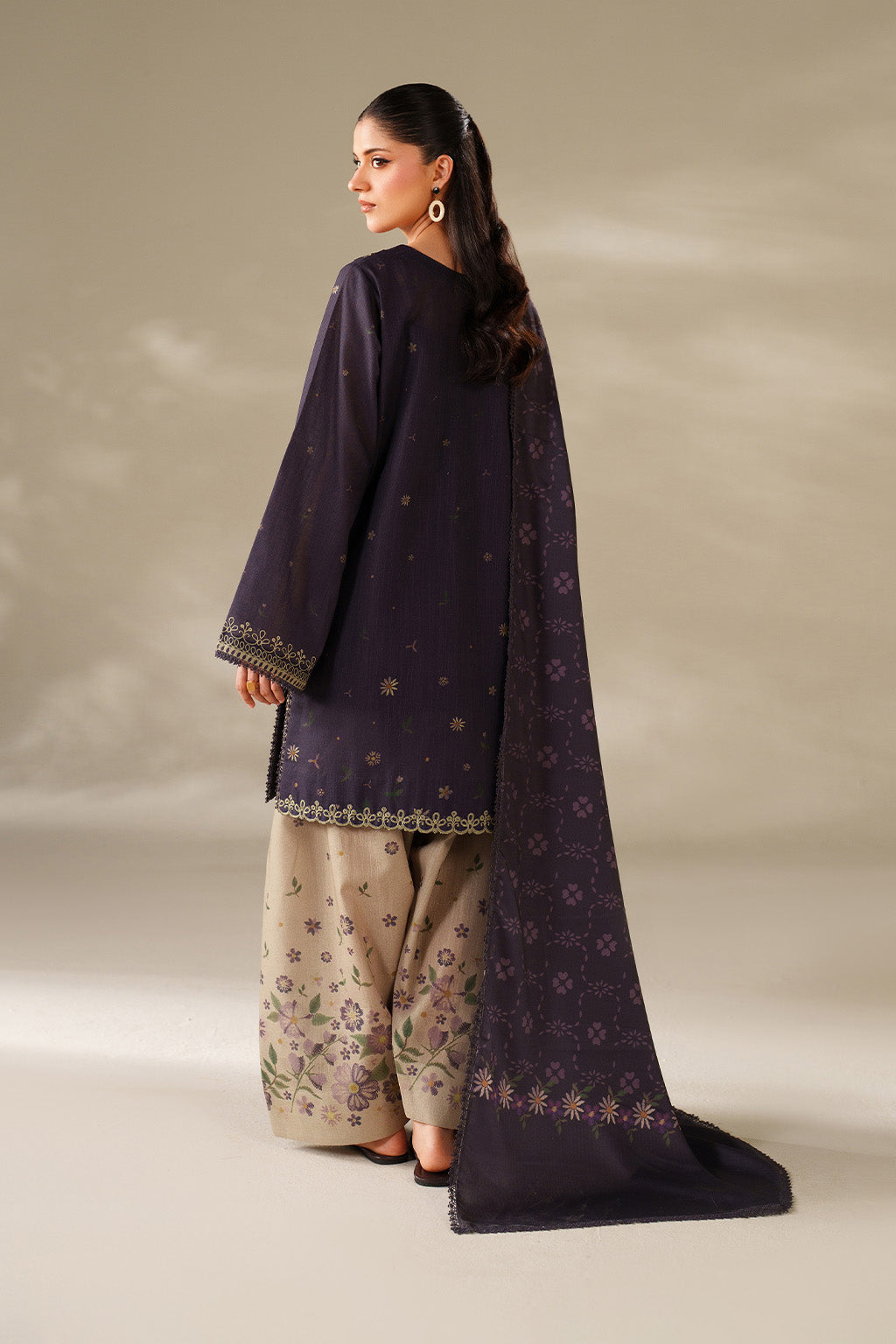Iznik | Winter Chapter 25 | UE-568 Printed Khaddar by Iznik - Designer Dress - Type : Ladies Clothes - Available at Saira Sultan - 100% Original 