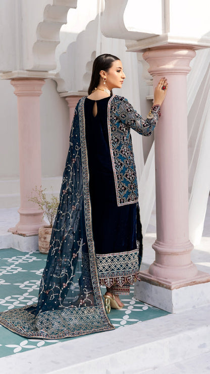 Zebtan | Andaz e Makhmal | ZAM-08 S Teal Blue Velvet