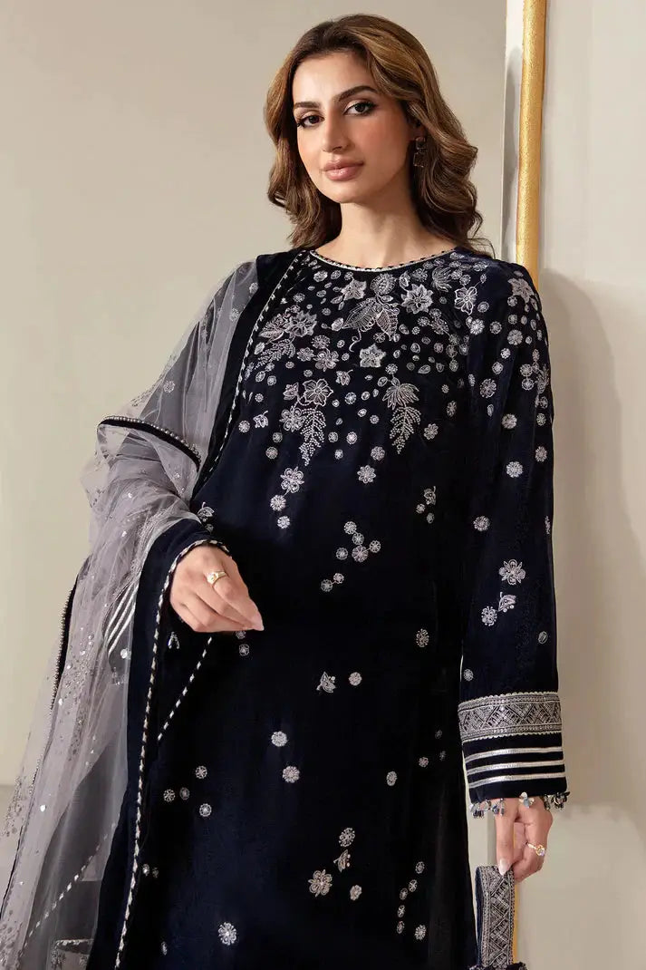 Jazmin | Velvet 23 | VF-2015 - Pakistani Designer Dress - by Jazmin | Type: Formal - 100% Original at Saira Sultan