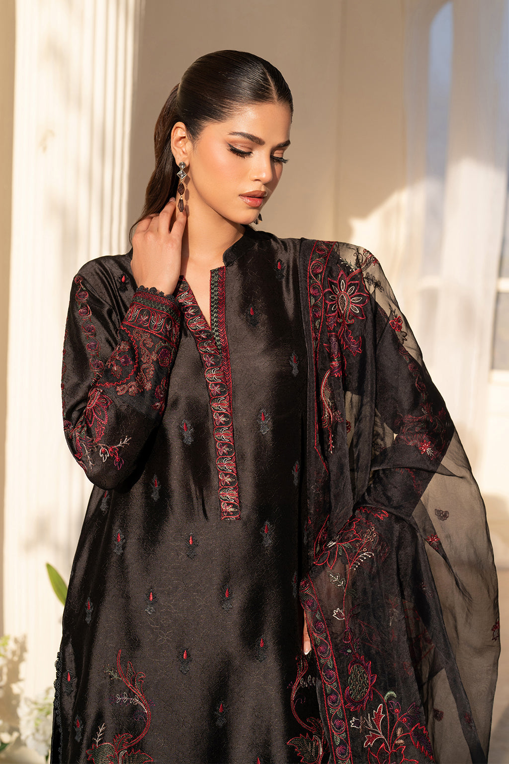 Iznik | Festive Formal | UE-434 Embroidered Pure silk - Pakistani Designer Dress - by Iznik - Type : Ladies Clothes - 100% Original at Saira Sultan