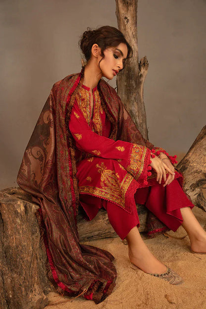 Sobia Nazir | Autumn Winter 23 | 3A - Pakistani Designer Dress - by Sobia Nazir | Type: Luxury - 100% Original at Saira Sultan
