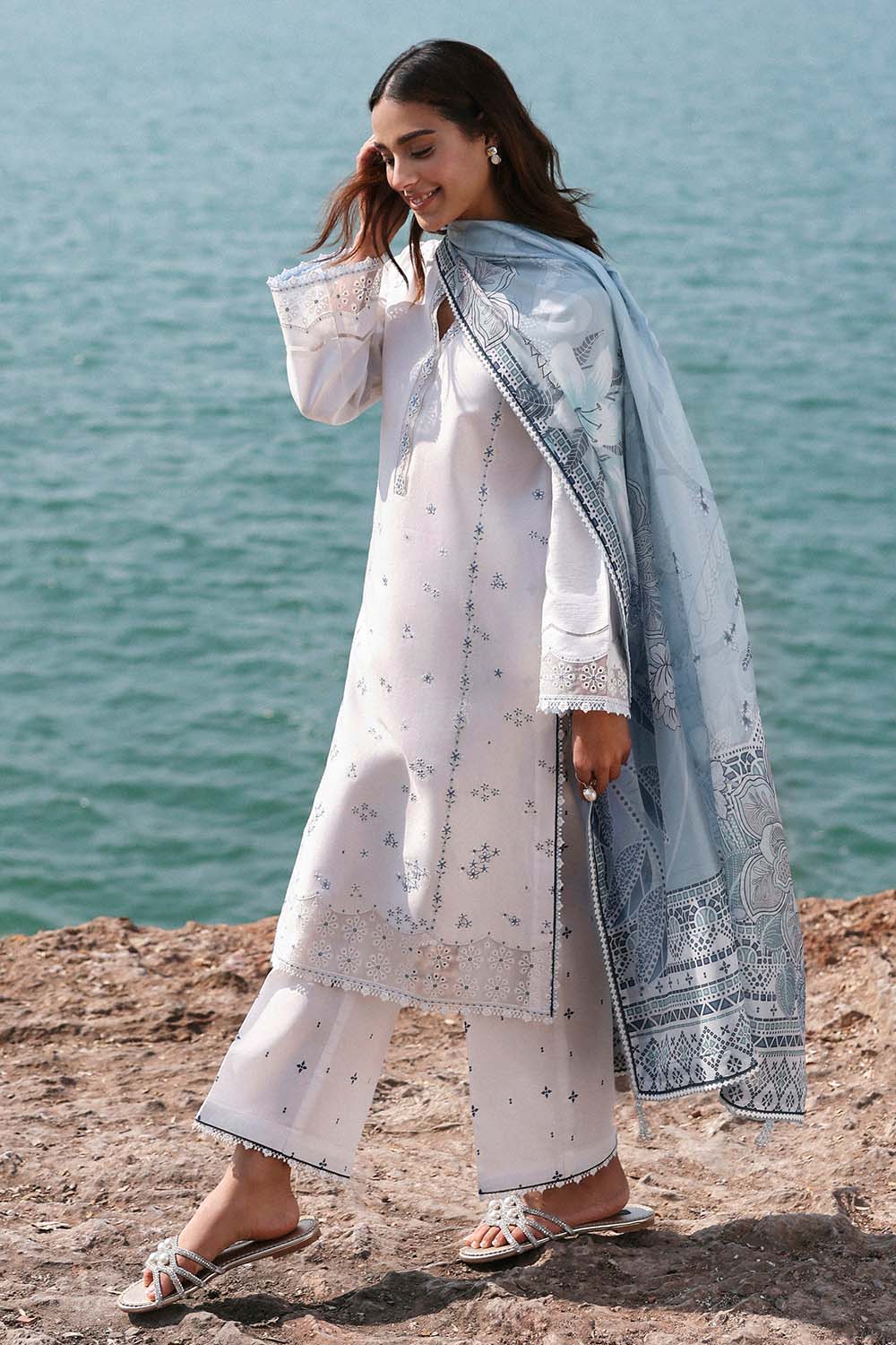 Seran | Afsanah Lawn 25 | ELMAS M White Lawn