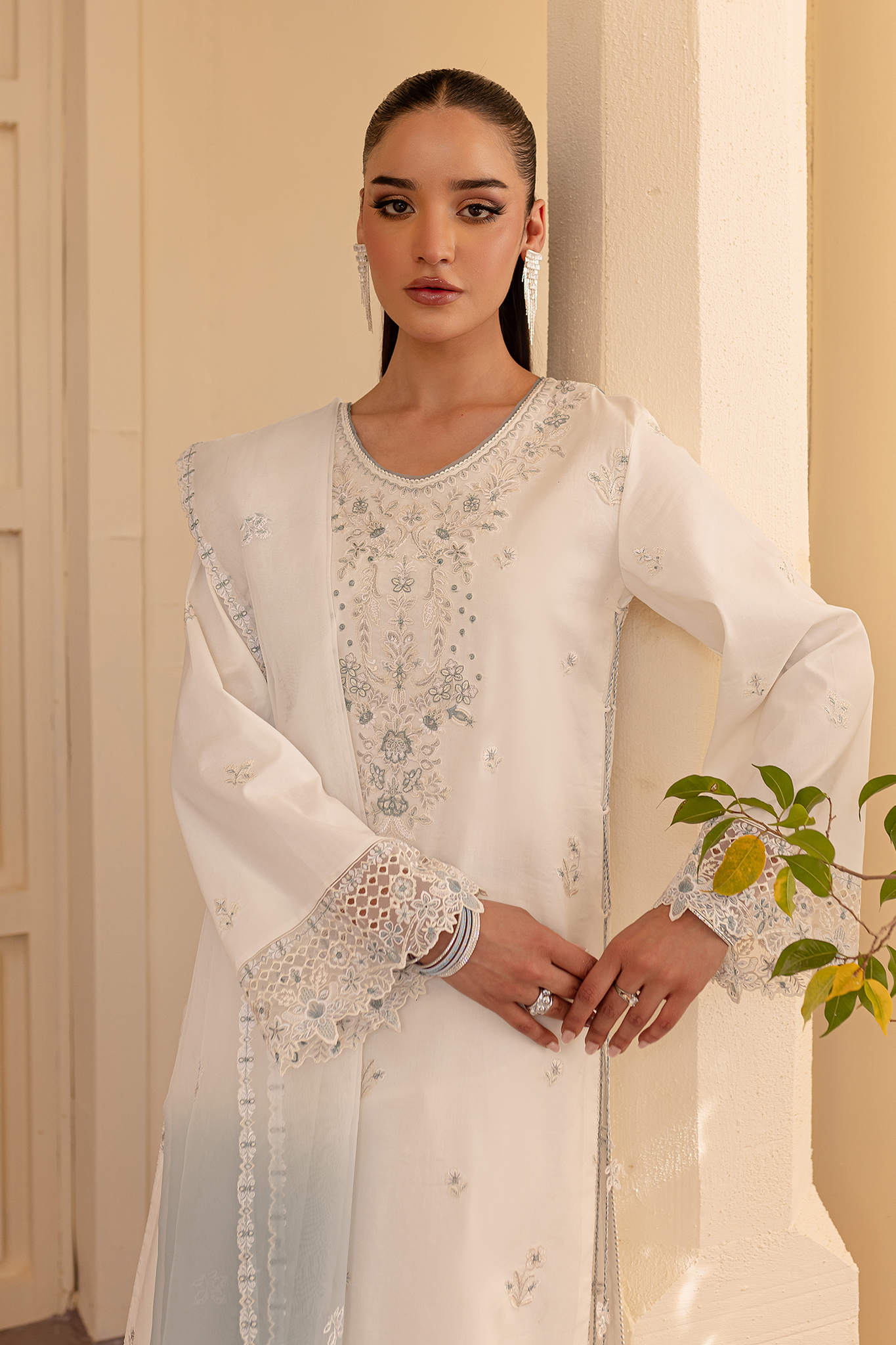 Seran | Nayab Eid Lawn | AIRA L White Lawn