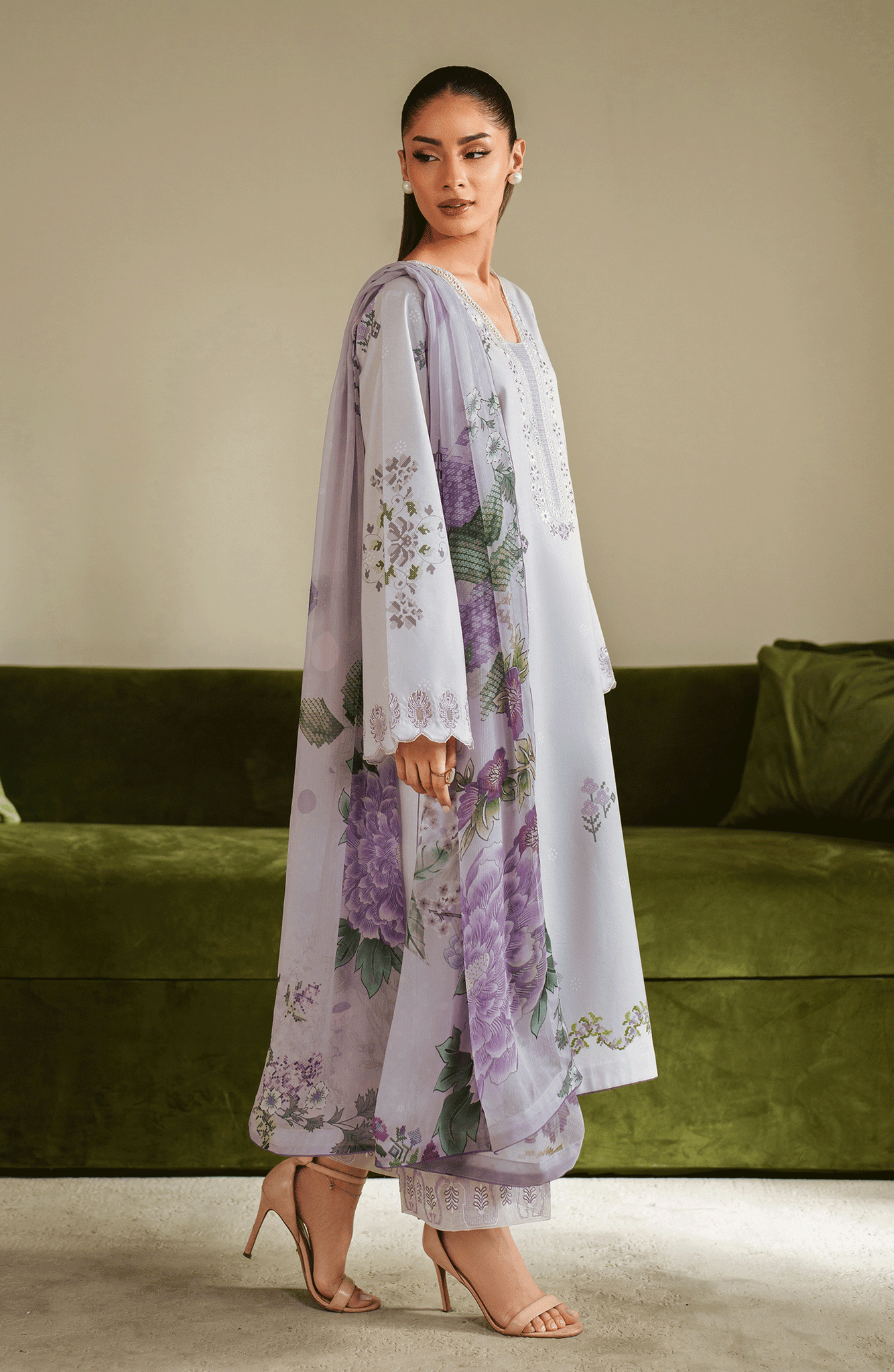 Seran | Ilara Cambric | LAVARA - Pakistani Designer Dress - by Seran - Type : Ladies Clothes - 100% Original at Saira Sultan