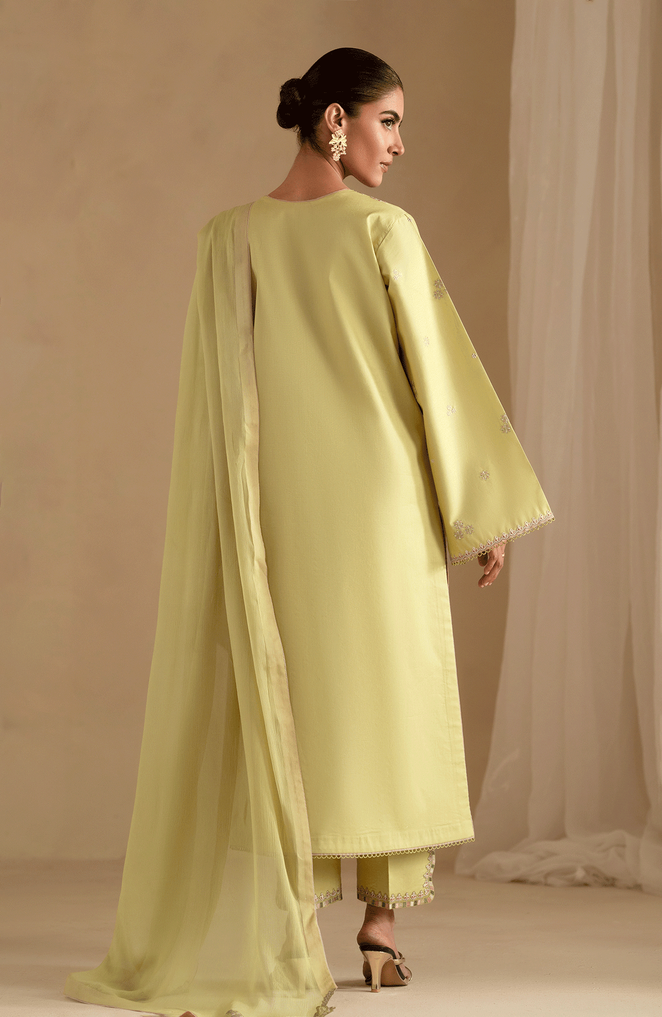 Seran | Luxury Pret | VAYA - 3 pc - Pakistani Designer Dress - by Seran - Type : Ladies Clothes - 100% Original at Saira Sultan