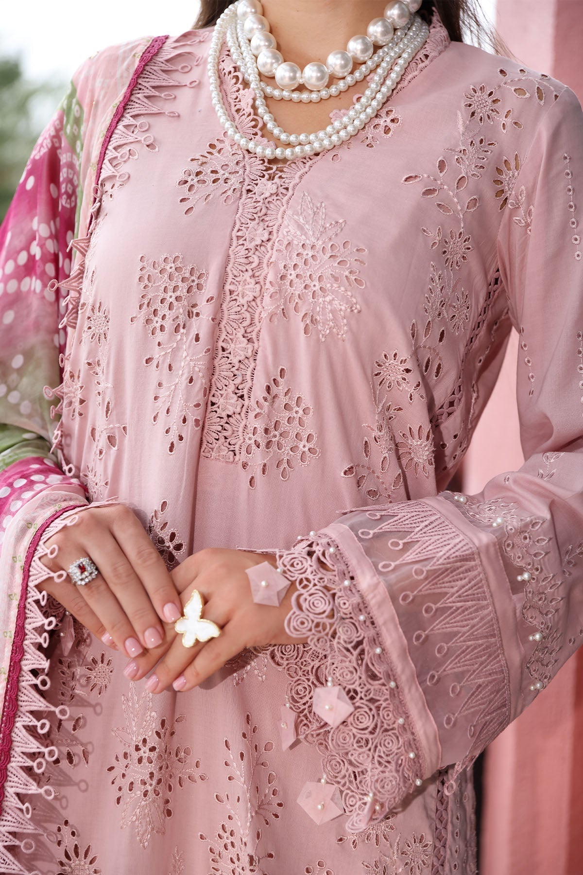 Nureh | Bazaar Lawn 25 | NE-106 L Light Pink Lawn