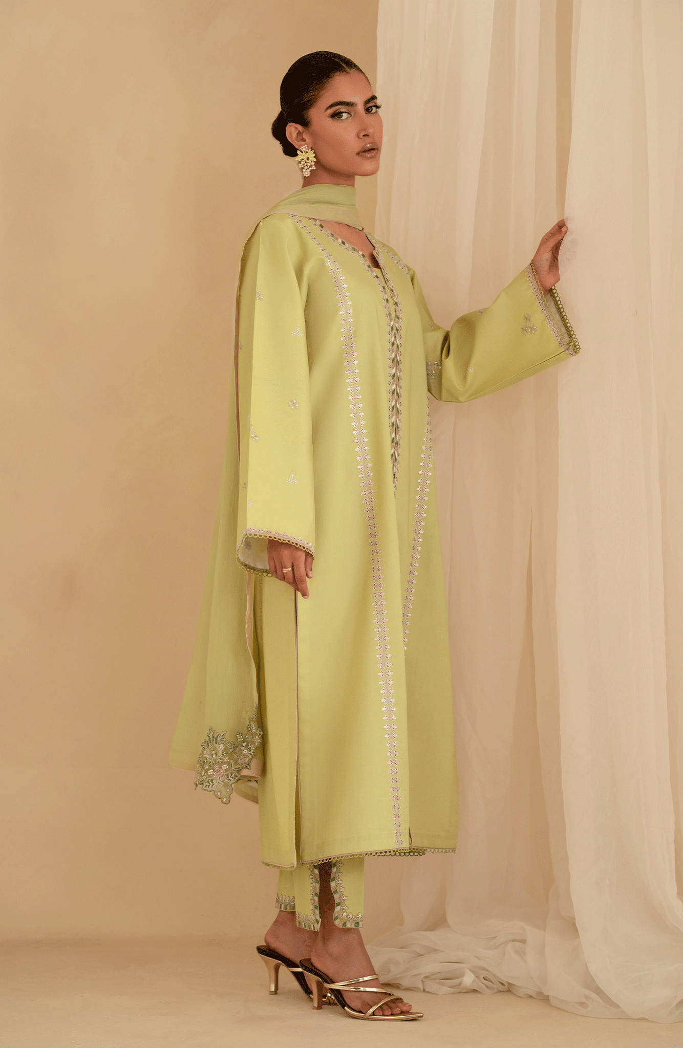Seran | Luxury Pret | VAYA - 3 pc - Pakistani Designer Dress - by Seran - Type : Ladies Clothes - 100% Original at Saira Sultan
