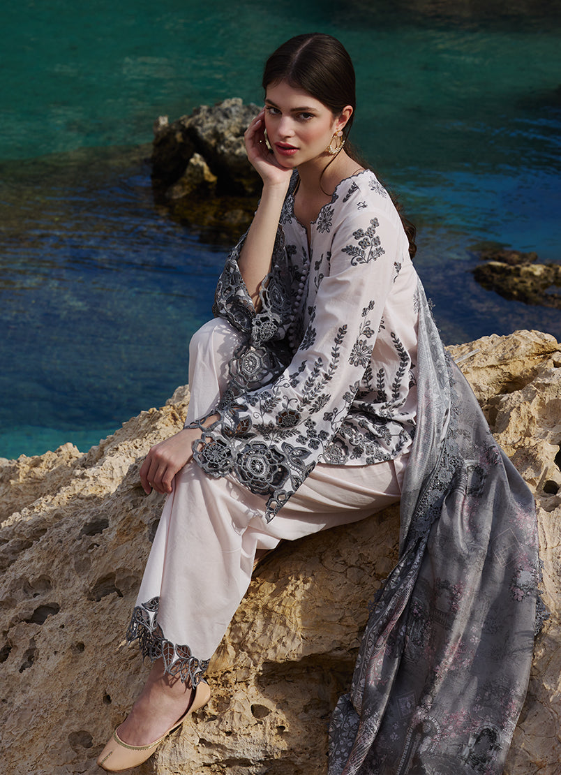 Image | Lawnkari 25 | Laleh S Powder Pink Cotton Lawn