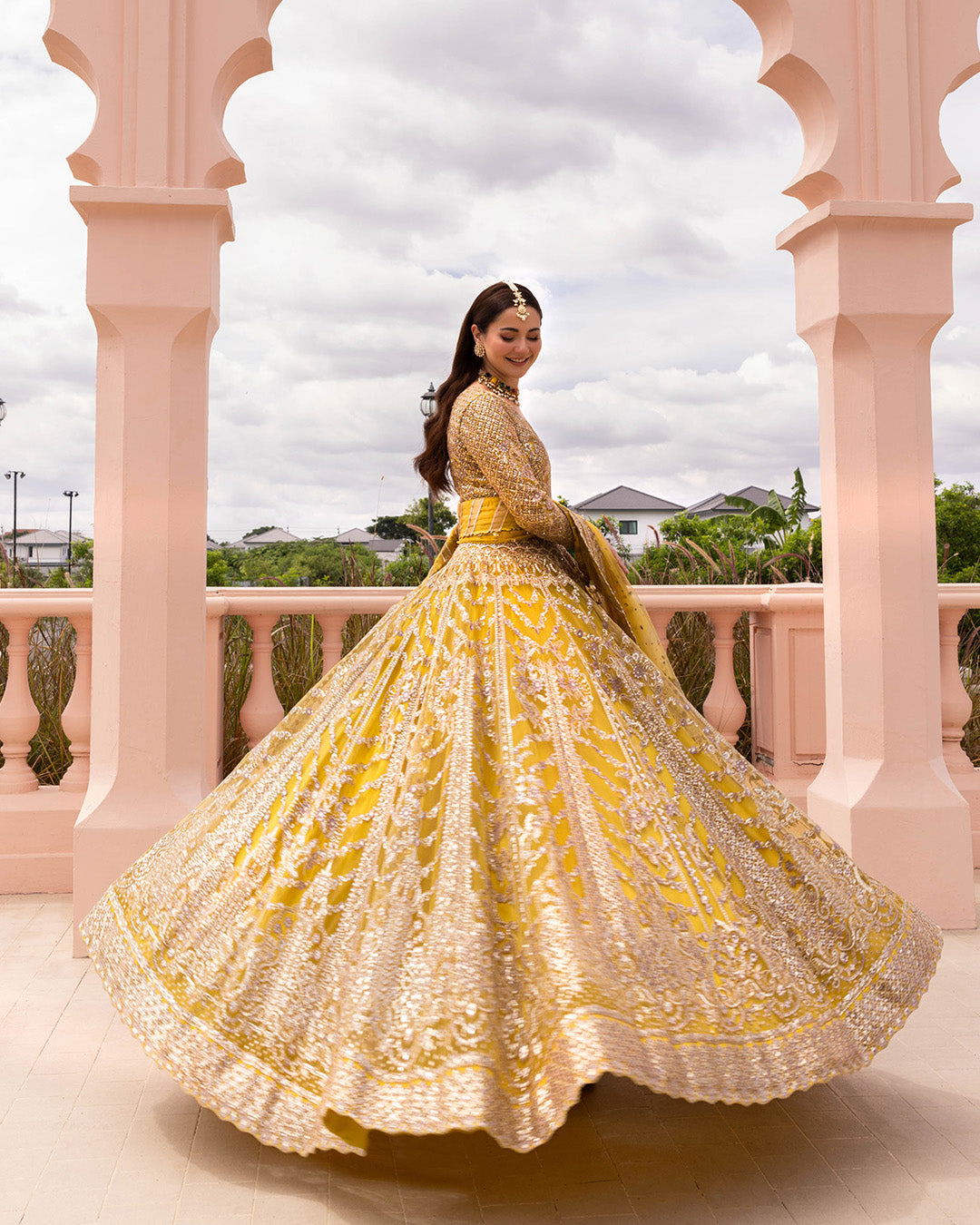 Faiza Saqlain | Neorah 24' RTW | Melita Yellow L