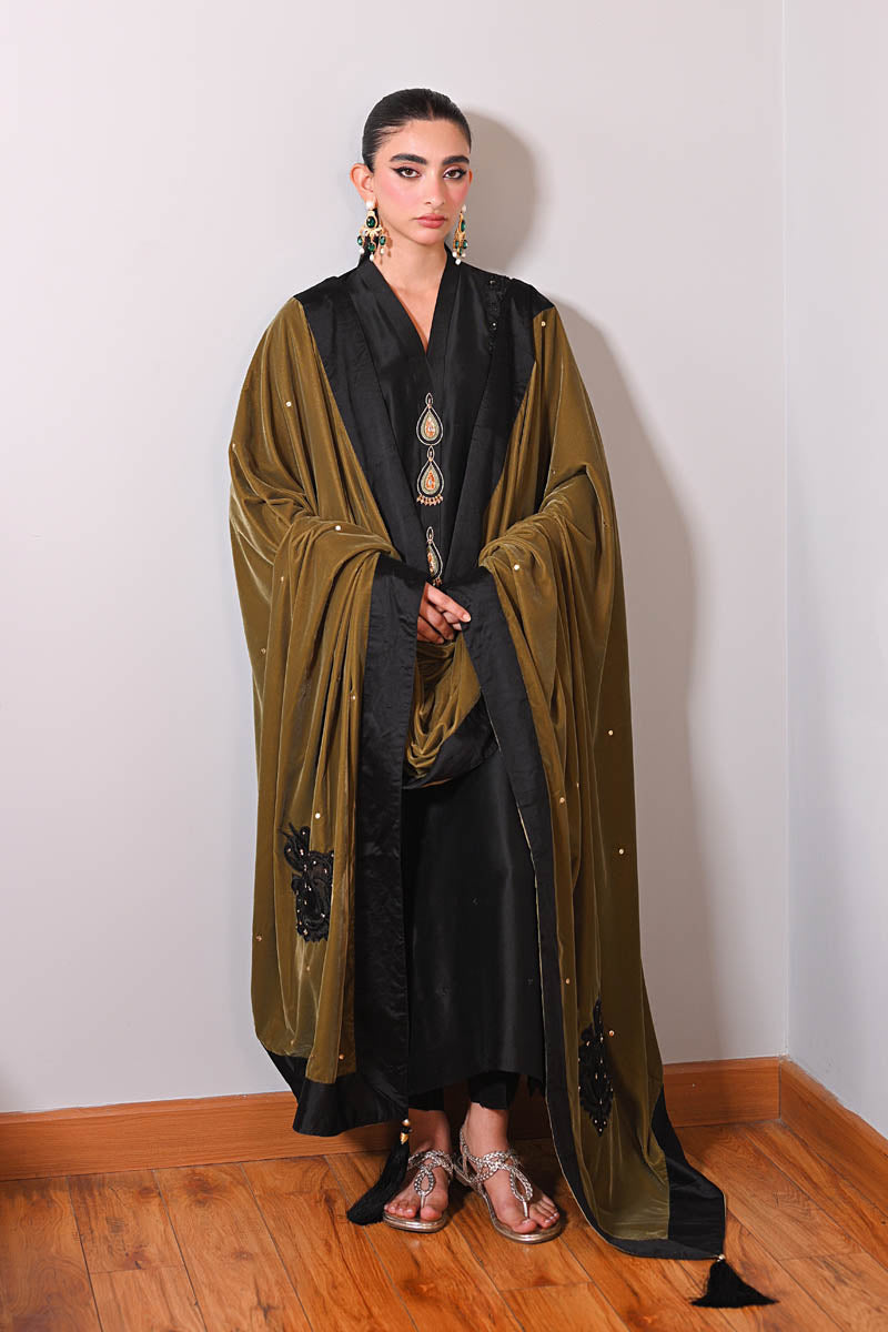 Hue Pret | Farasha Luxury Winter | Nisha S Black Velvet