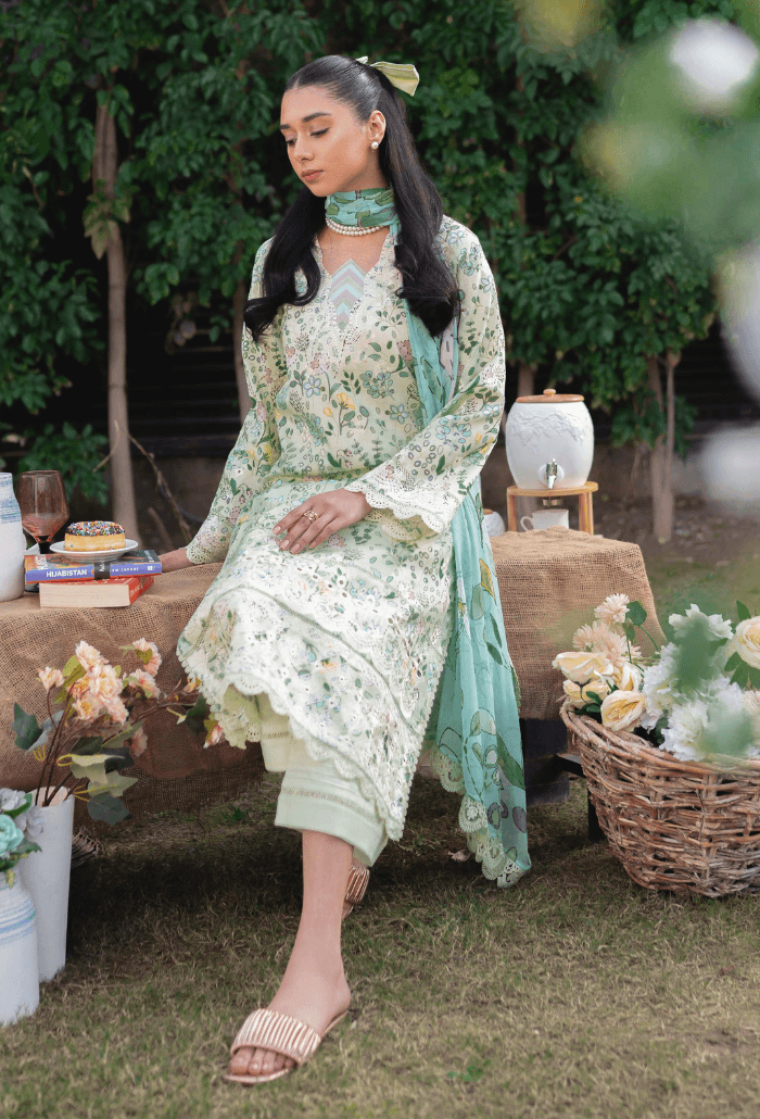 Humdum | Gardenia Lawn 24 | Printkari Lawn PLG 07 - Pakistani Designer Dress - by HumDum | Type: Luxury - 100% Original at Saira Sultan