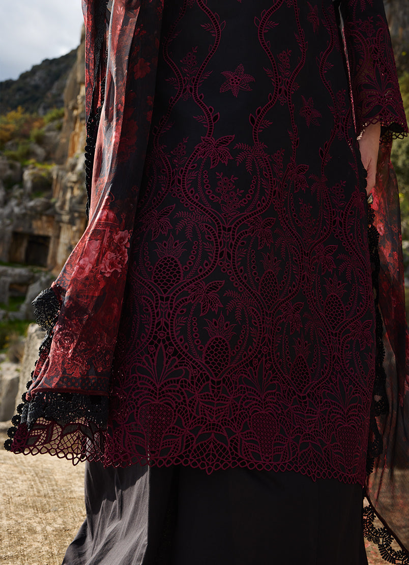 Image | Lawnkari 25 | Zamiya L Black Cotton Lawn