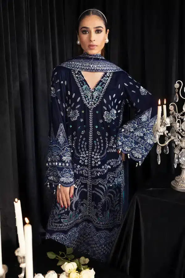 Nureh | Maya Velvet 23 | Safeena - Pakistani Designer Dress - by Nureh | Type: Formal - 100% Original at Saira Sultan