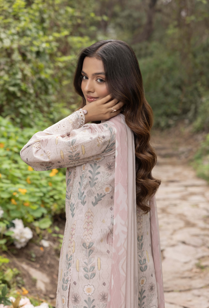 Humdum | Eden Garden 25 | Eden Garden - D10 M Lavender Pinocchio Lawn