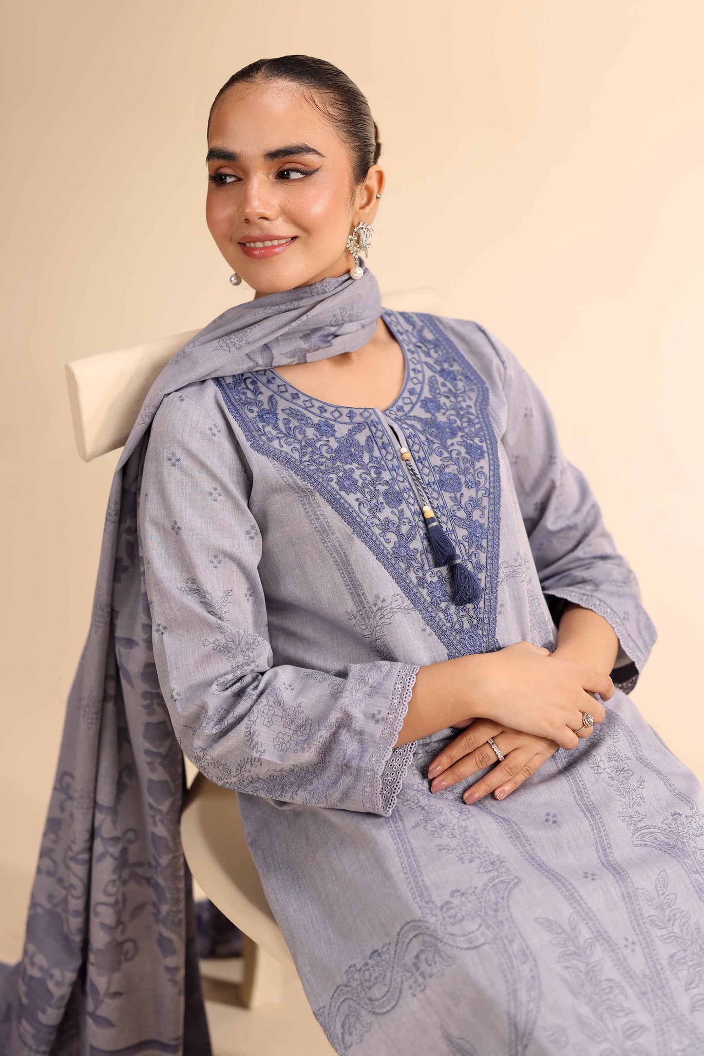Nishat | Cross Season Edit | 42501048 M Gray Jacquard
