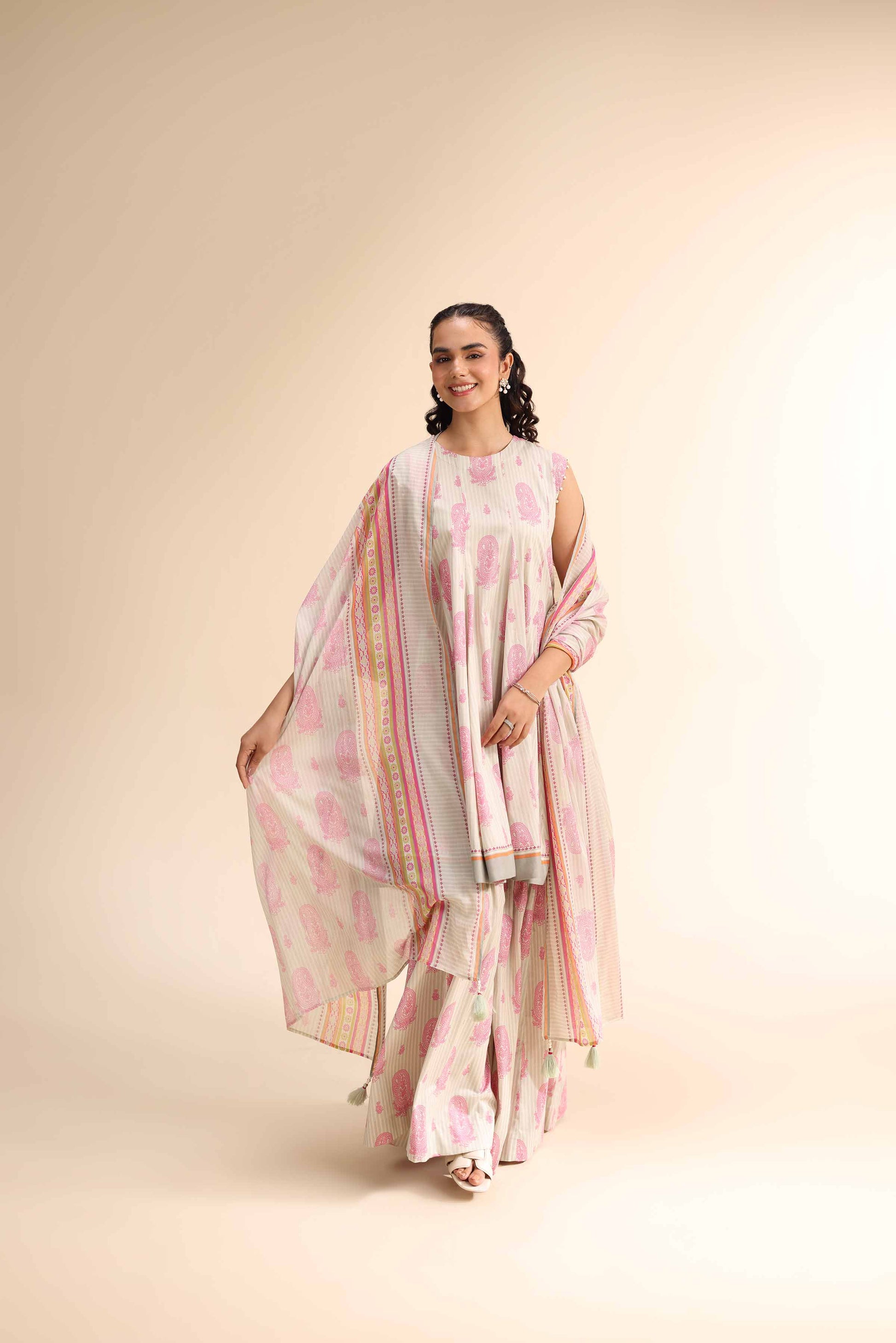Nishat | Cross Season Edit | 42501061 XL Light Gray Cambric