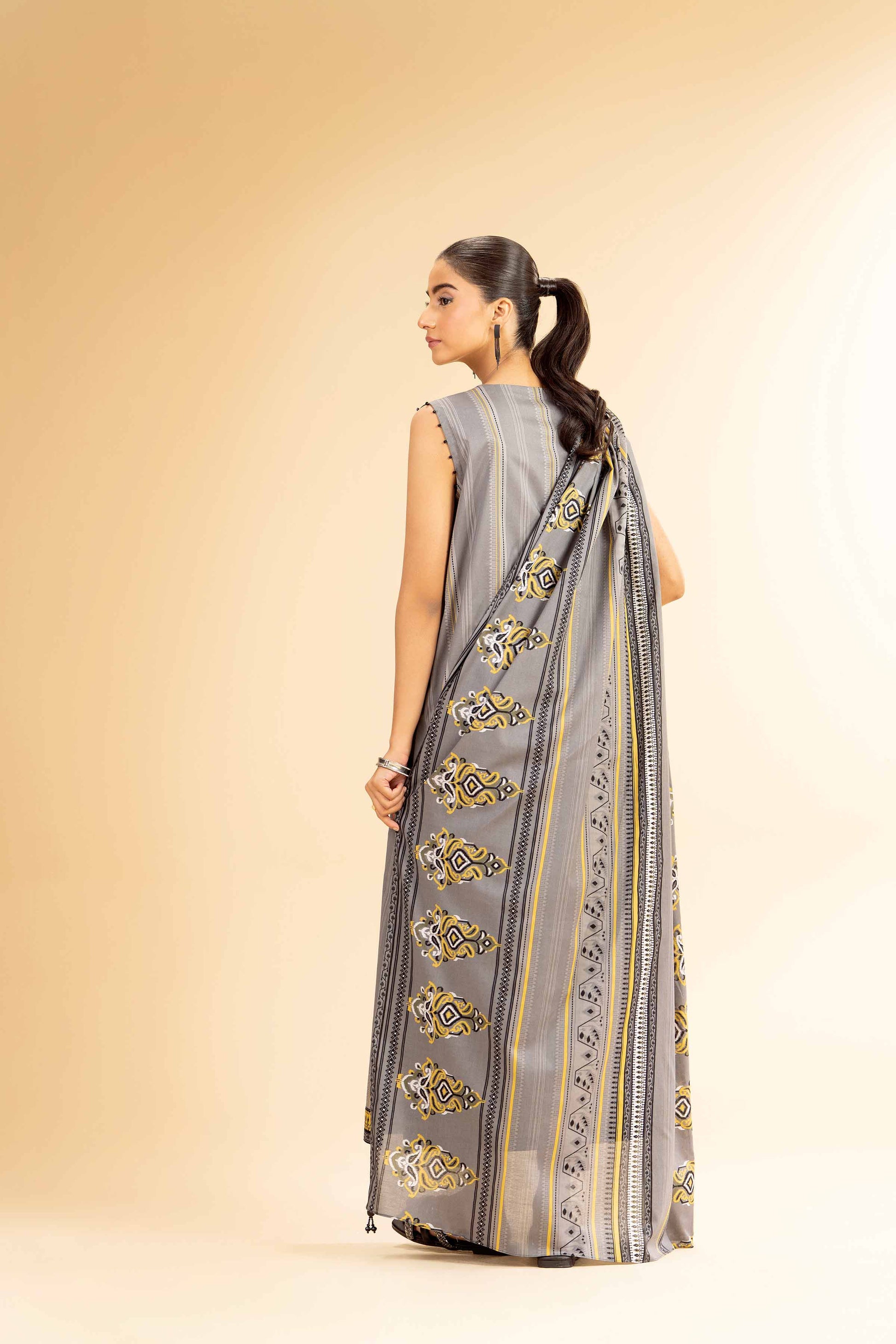 Nishat | Cross Season Edit | 42501075 S Gray Cambric